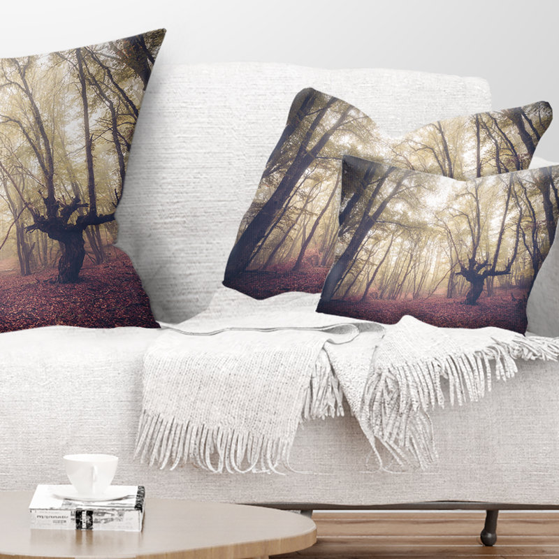 Coussins de grande hauteur en forêt - paysage imprimé