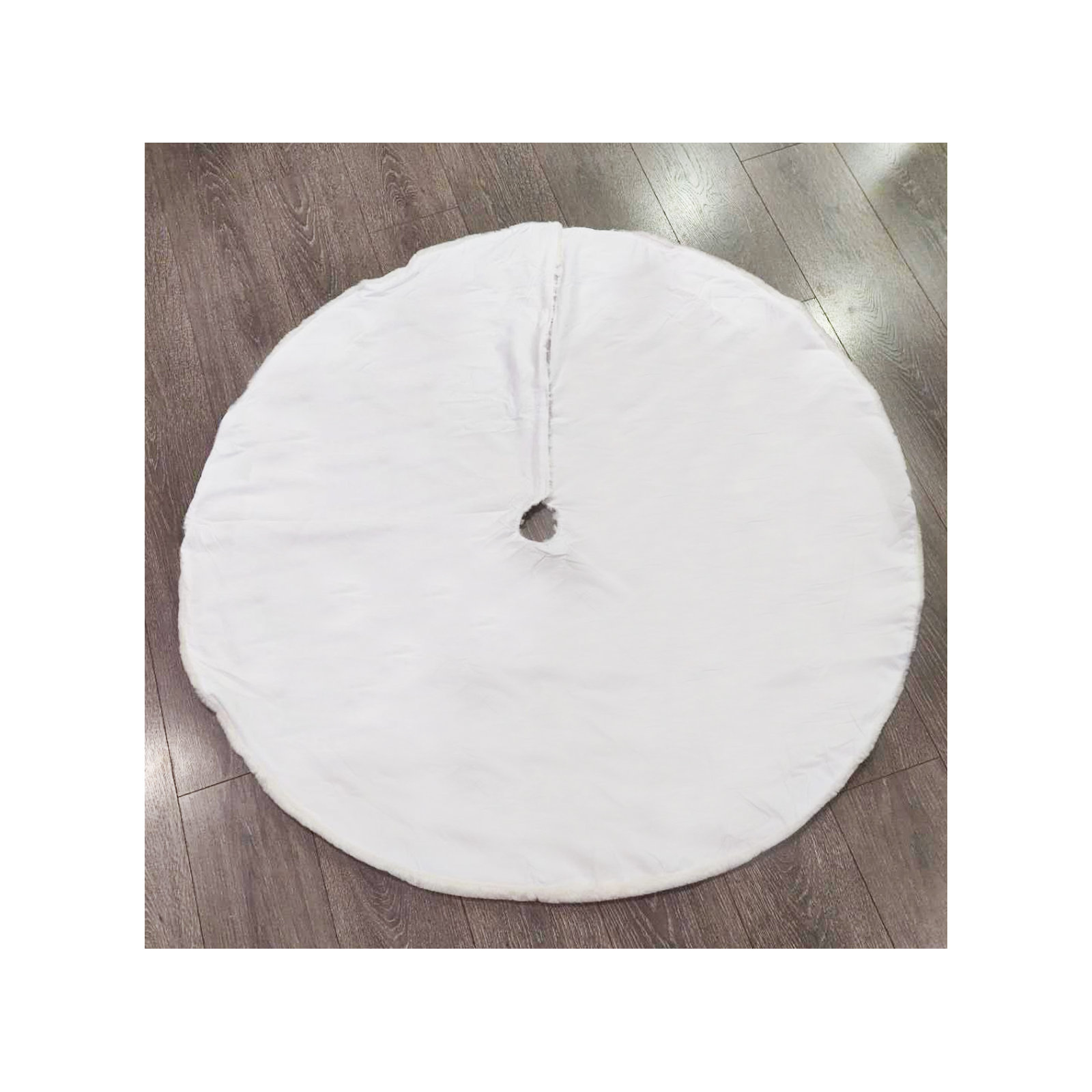 Faux Fur Tree Skirt, 72" H x 72" W, Silver
