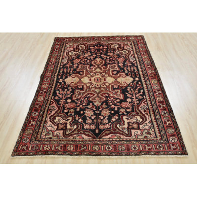 Tapis unique 4 pi 6 po x 6 pi 9 po Essance