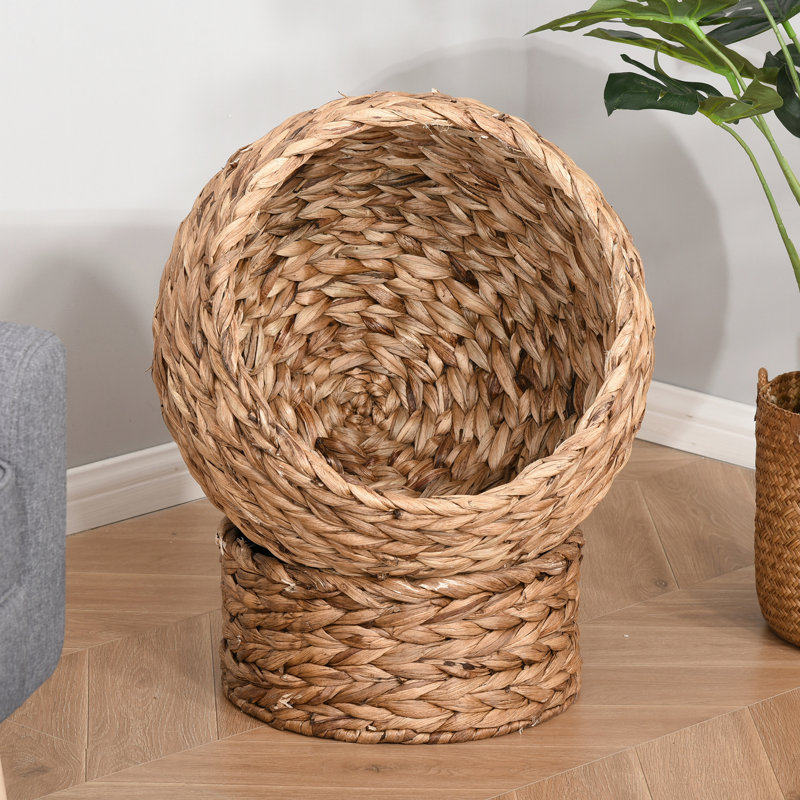 Lit surélevé pour chat avec coussin de courtepointe moelleux, panier rotatif, espace de détente intérieur, H 24 po, coussin confortable brun, aire de repos,