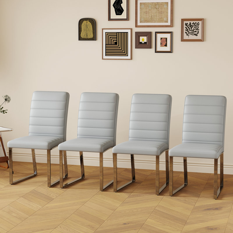 Ensemble de 4 chaises robustes: coussin de 2,1 po d'épaisseur, structure en fer, parfait pour la maison ou le bureau. Couleurs classiques, bon rapport qualité-prix
