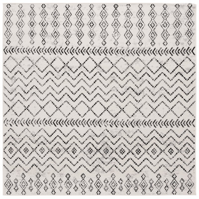 Laniqua Temple Bcf/Jute/Latex/Overlock Southwestern Rug in Ivory/Gray/Black