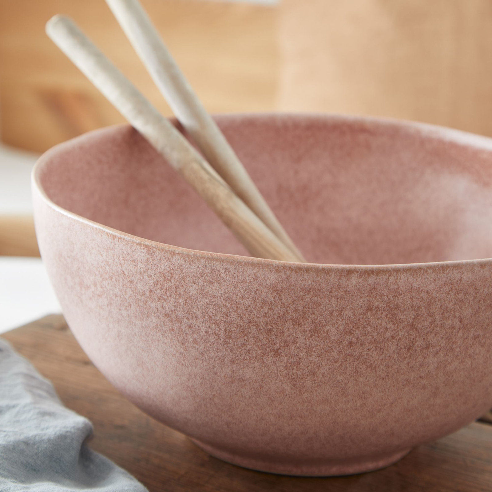 Livia Serving Bowl, Mauve Rose