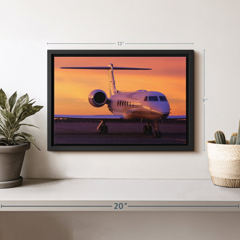 «Parked Business Plane Wall Art», H 9 po x l 13 po