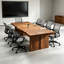 Ensemble de table de conférence en bois massif à bords naturels avec 8 chaises de bureau ergonomiques en maille-494602828-494592873