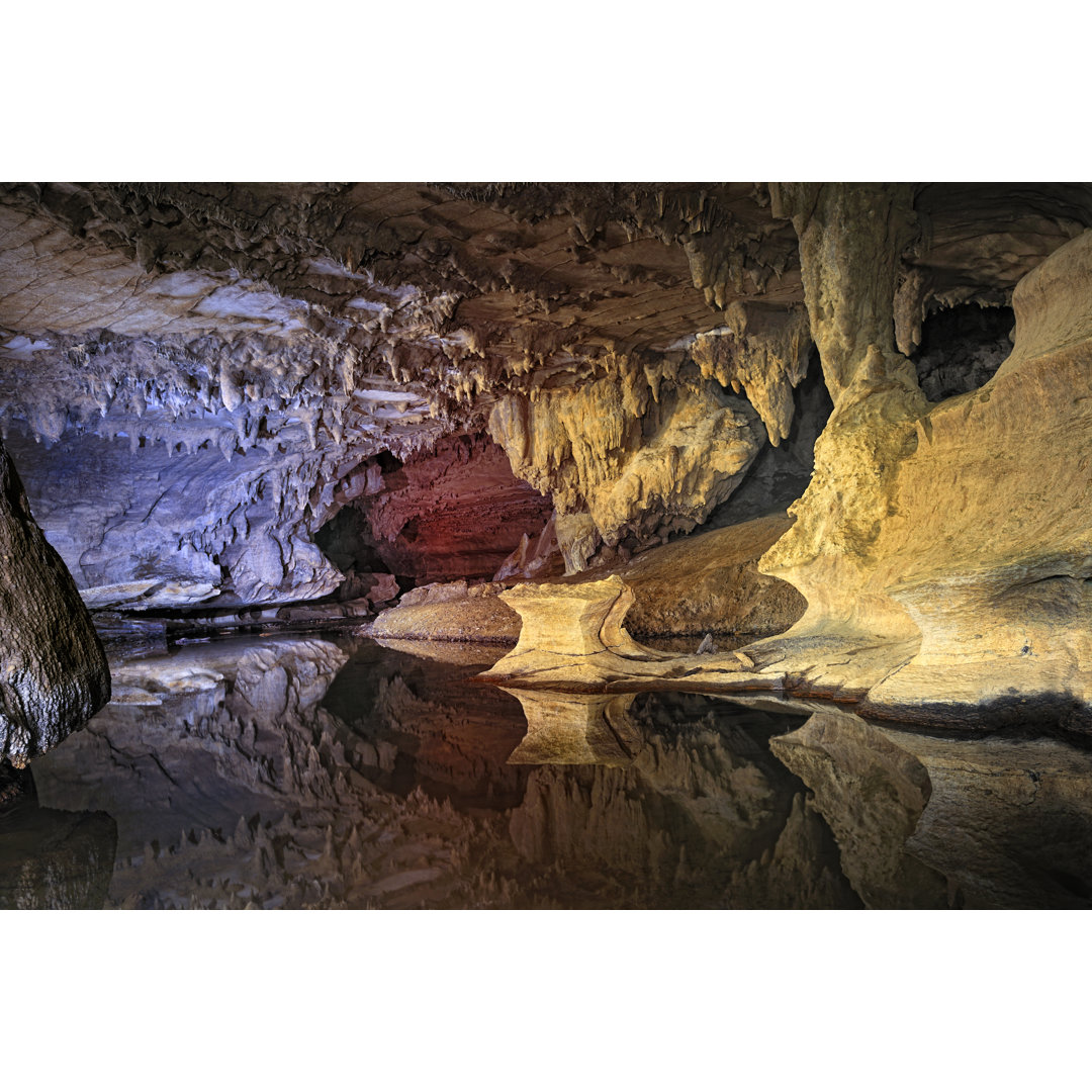 Kalksteinhöhle von 4FR - Druck auf Leinwand ohne Rahmen