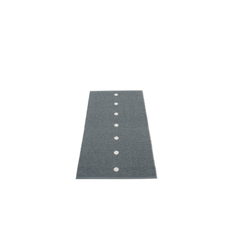 Area Rug in Black, Rectangle 2'3" x 4'6"