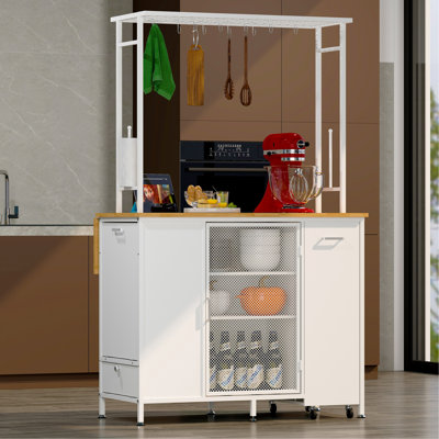 Îlot de cuisine avec espace de rangement, bar pour le petit-déjeuner avec panneau rabattable pliable, grandes armoires et tiroirs de rangement, grande table basse avec crochets