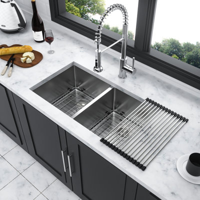 Évier de cuisine encastré 30 po x 19 po à double cuve 50/50 de calibre 16 pour cuves profondes, 10 po, fait à la main, bonde arrière de 3,5 po, rainures en X, coussinets d'insonorisation, revêtement de condensation, livré avec support de séchage
