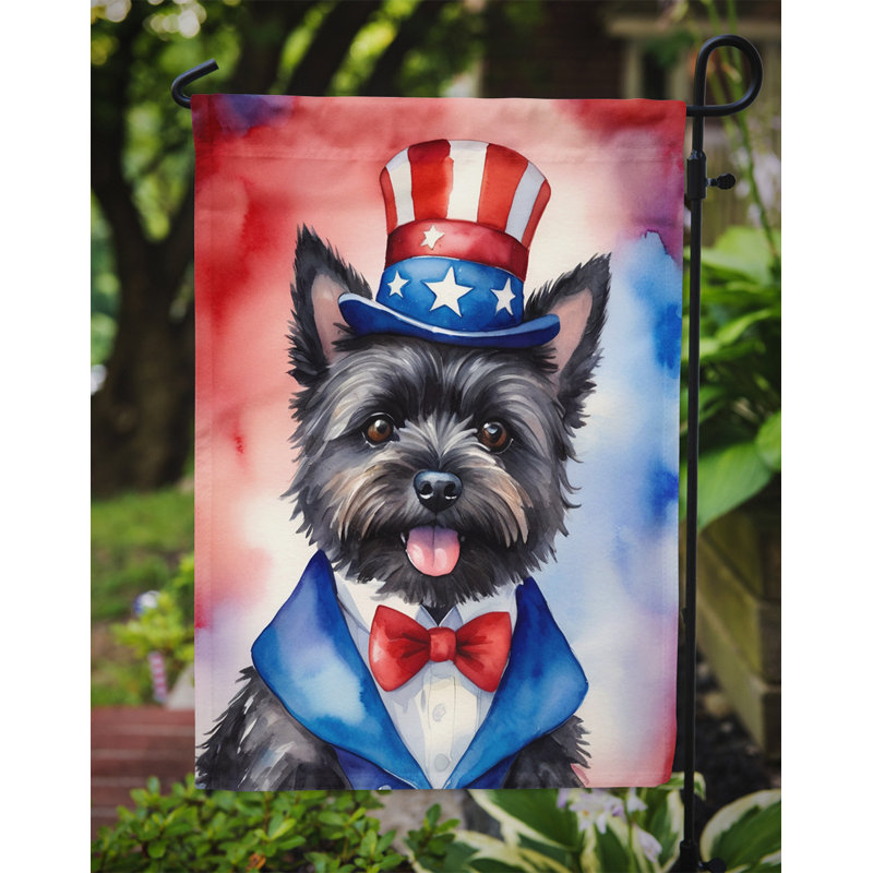 Drapeau patriotique du jardin américain, Terrier Cairn noir