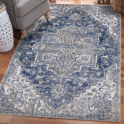 Mannsville Oriental Indoor Rug