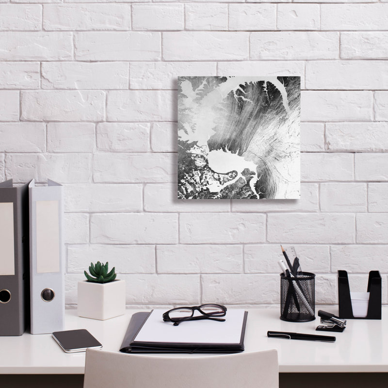 Art mural sur toile, "Nuage tourbillon 2" par Alicia Ludwig, H 12 po x l 12 po x P 0,75 po