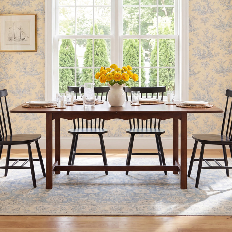 Catana Extendable Dining Table, Walnut
