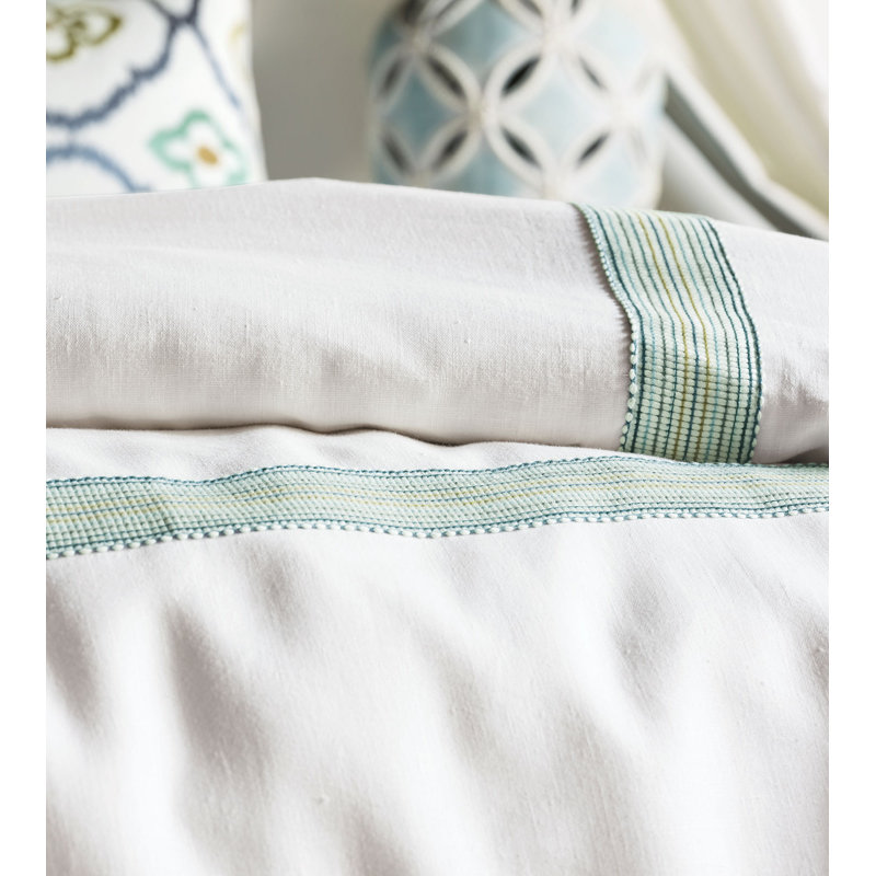 Boracay Duvet Cover, Queen Duvet Cover + 4 Shams + 1 Throw Pillow