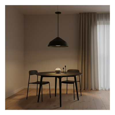 Luminaire suspendu 22 po à DEL noir intégré avec température de couleur sélectionnable