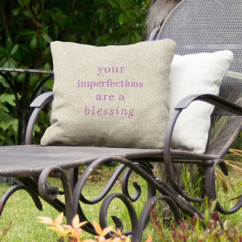 Coussin intérieur/extérieur inspirational imperfections, 18 po x 18 po, Blanc / violet