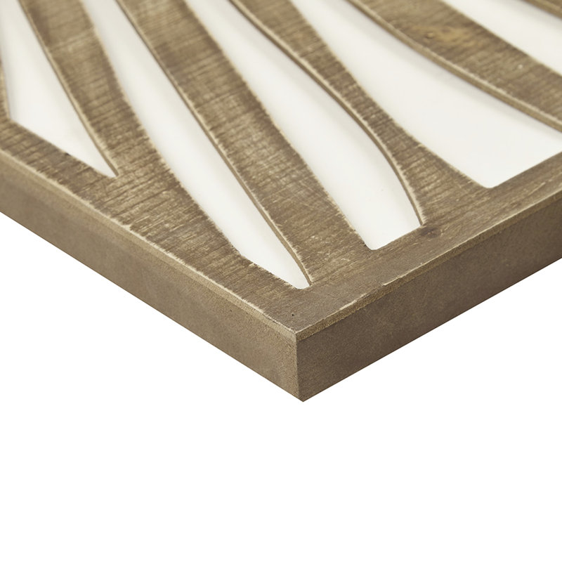Contrasting Two-Tone Wall Panels With Leaf Design Feature Interior Decor Carving