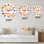 Horloge murale moderne abstraite avec taches or rose, beige et rouges-60187539