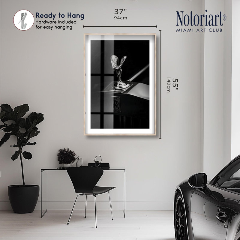 «Ghostly Grace Shadowbox Print» par Notoriart, H 55 po x l 37 po, Crème, crème