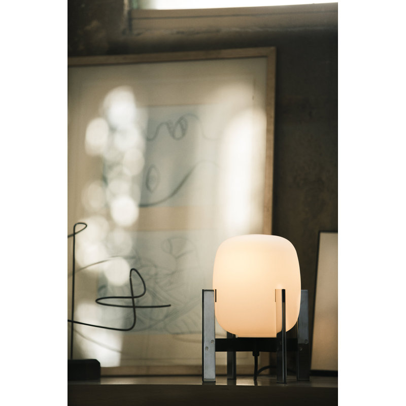 Metal Globe Lamp