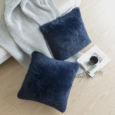 Housse de coussin carrée en fausse fourrure
