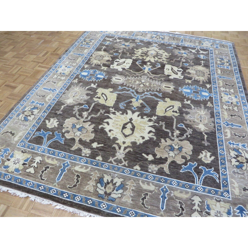 Tapis unique brun de 8 pi 1 po x 9 pi 11 po