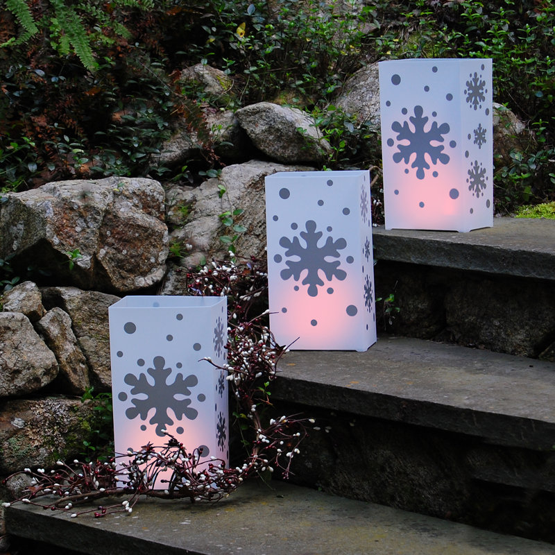 Snowflake Plastic Luminaria Lanterns - 10 Count