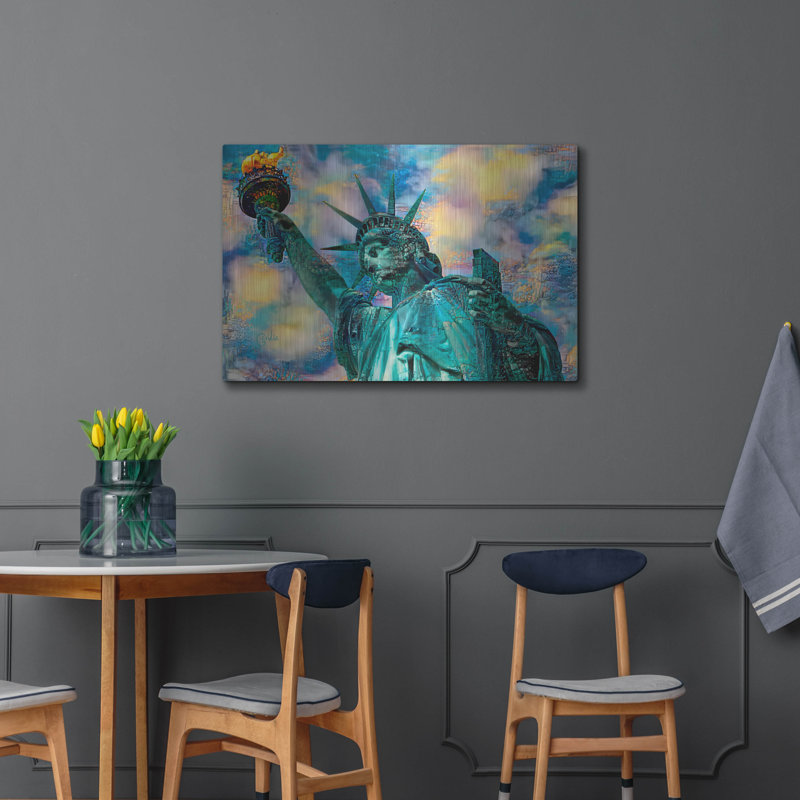 Art mural luxueux en métal «Statue of Liberty Bust» par Pierre Gavidia, 36 po x 24 po