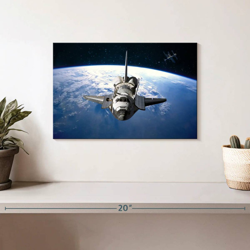 Navette spatiale Oberle en orbite autour de la Terre, H 8 po x l 12 po