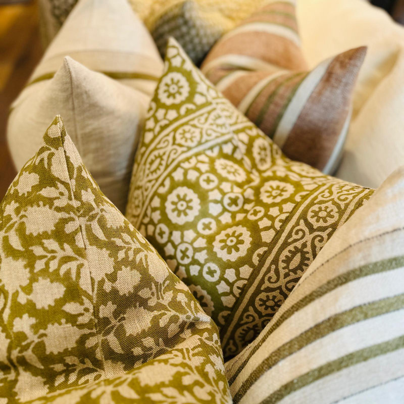 Patrika Pillow Cover - 22" x 22", Green Floral