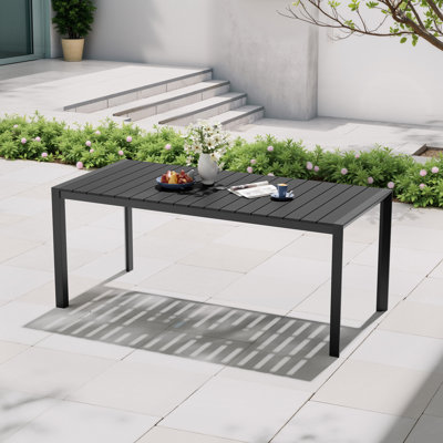 Table de salle à manger d'extérieur rectangulaire de 84 po L avec trou pour parasol et structure en aluminium  