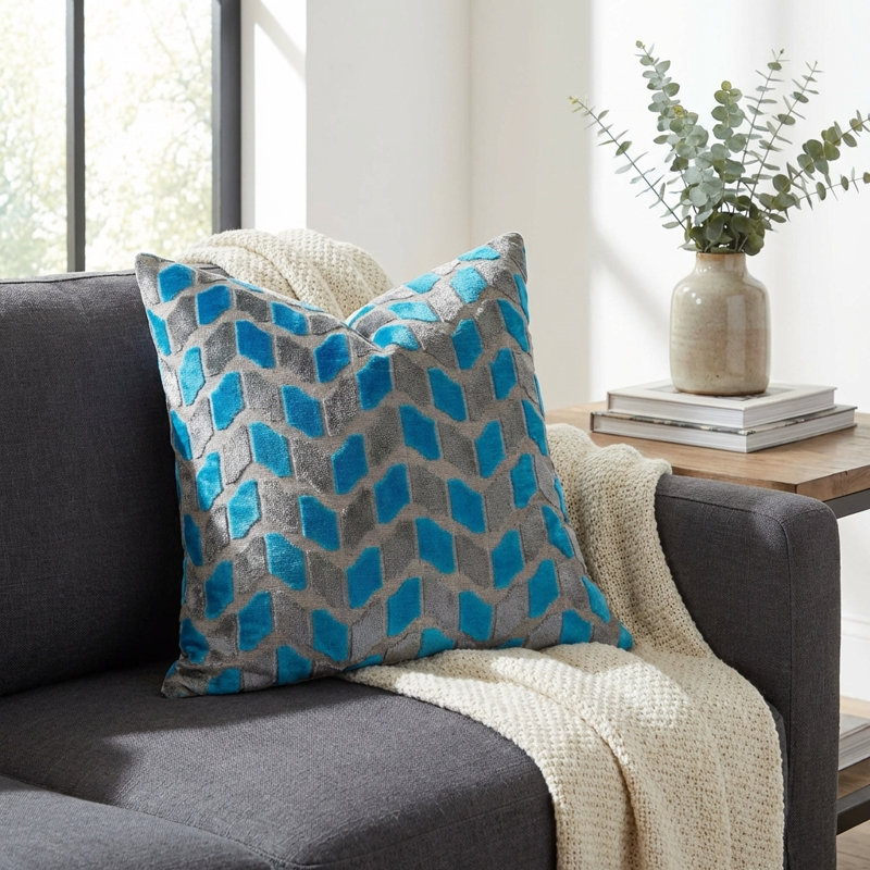 Coussin de luxe fabriqué à la main Castle Crest, 18 po x 18 po, Coussin décoratif