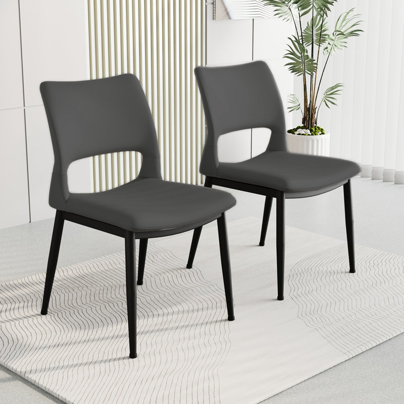 Chaises de salle à manger confortables et élégantes en cuir de polyuréthane gris pour 2 pièces avec des détails exquis