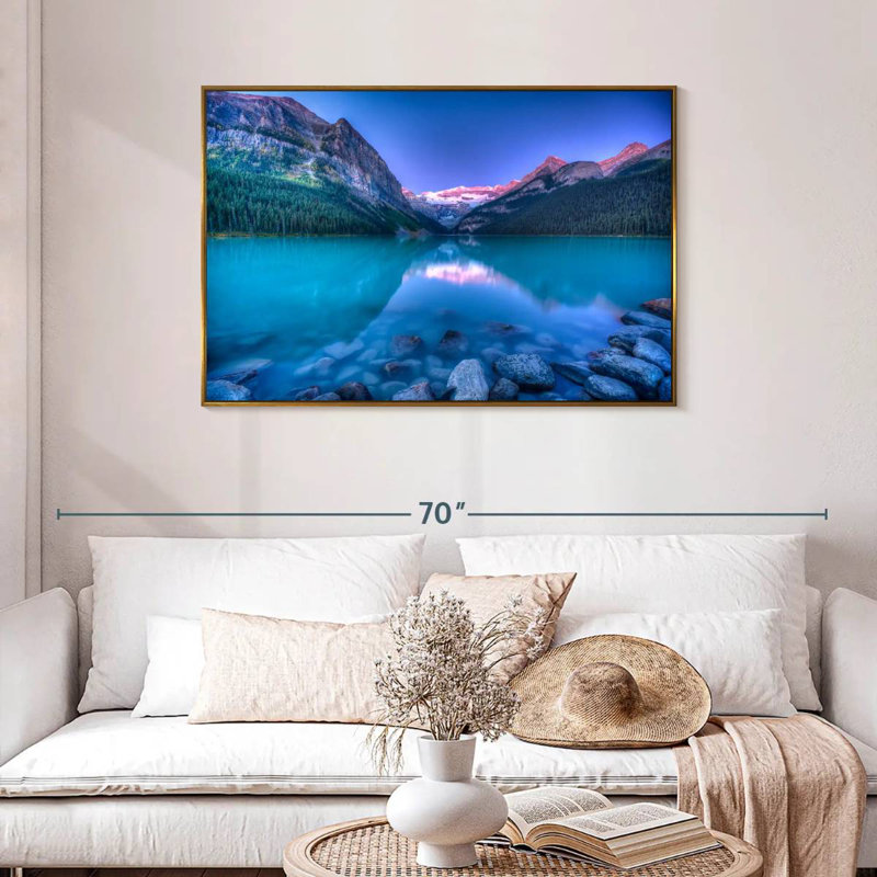 Lever de soleil magique de Lake Louise, Cadre flottant doré, 43 po x 29 po