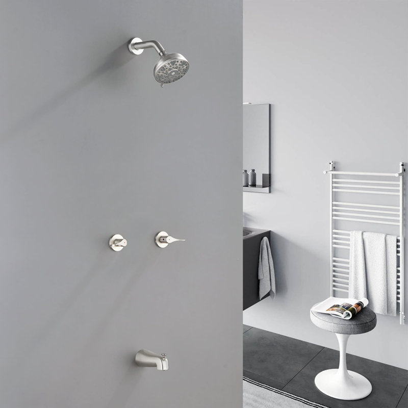Système de douche mural avec bec de baignoire, robinet de douche à deux poignées, ensemble de garniture de douche en laiton avec valve brute