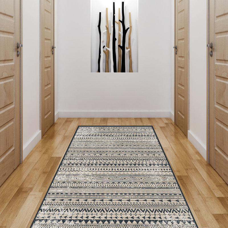 Chunn Indoor Rug, Rectangle 2.5' x 6.5'