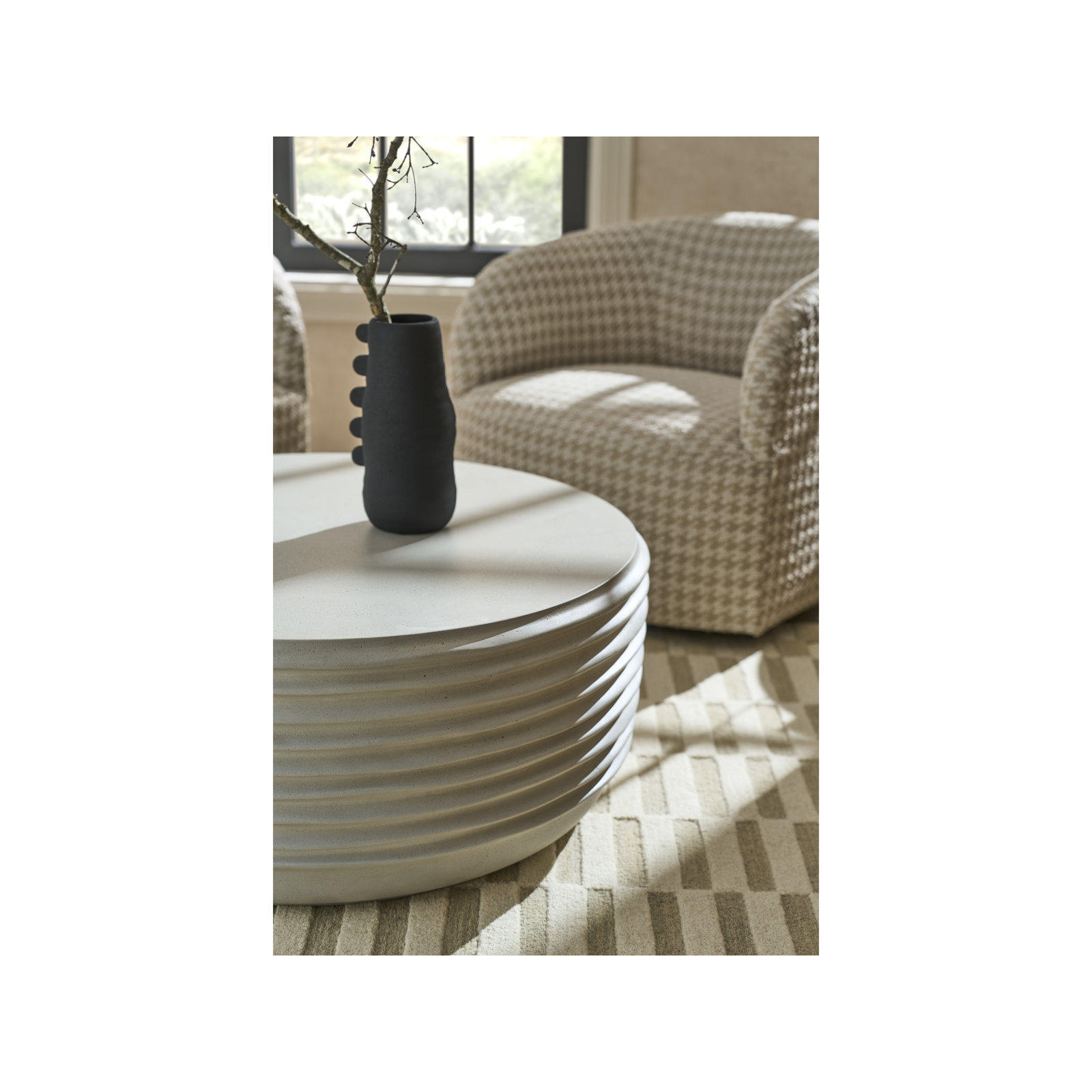 Baxley 38" Cocktail Table, Ivory