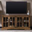 Meuble télé pour téléviseur de 65 po ou moins avec fenêtre en verre à deux tons Modern Farmhouse - blanc brossé / chêne rustique sur place-1731570222