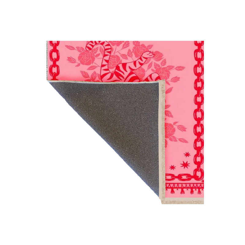 Tapis décoratif rose et rouge à motif de chaîne et de fleurs, Tapis de couloir 3 pi 3 po x 6 pi 7 po inclus