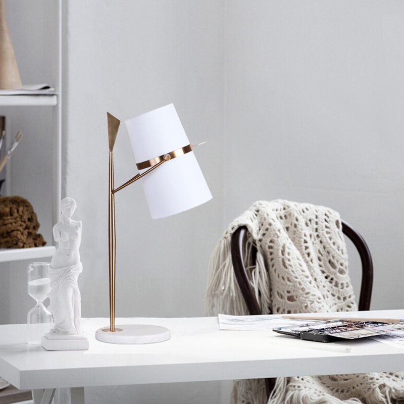 Lampe de table Barcus 2 lumières dorées avec base en marbre et abat-jour