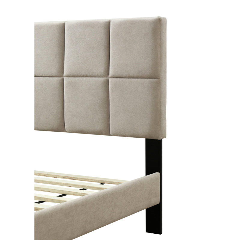 Lit carré simple dans une boîte avec chargement - Tête de lit en tissu gris