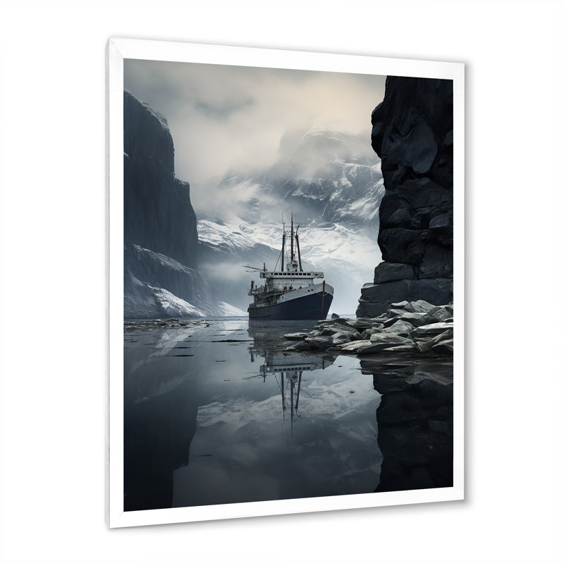 Bateau entrant dans le fjords, Cadre simple blanc, H 44 po x l 34 po x P 1,5 po