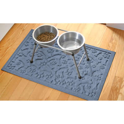 Tapis / paillasson intérieur pour animaux 23 po x 35 po WaterHog® Paws & Bones