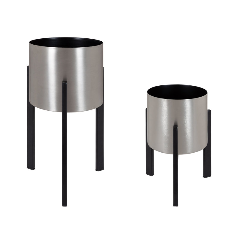 Othin Metal Pot Planter