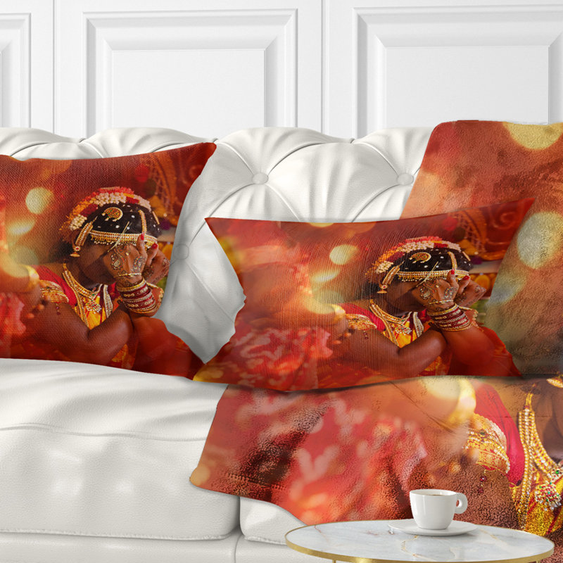 Coussin lombaire de mariage de mariage classique elayanti