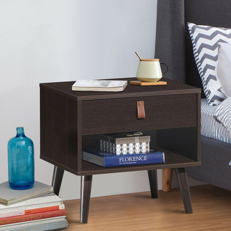 Singraul End Table with Storage
