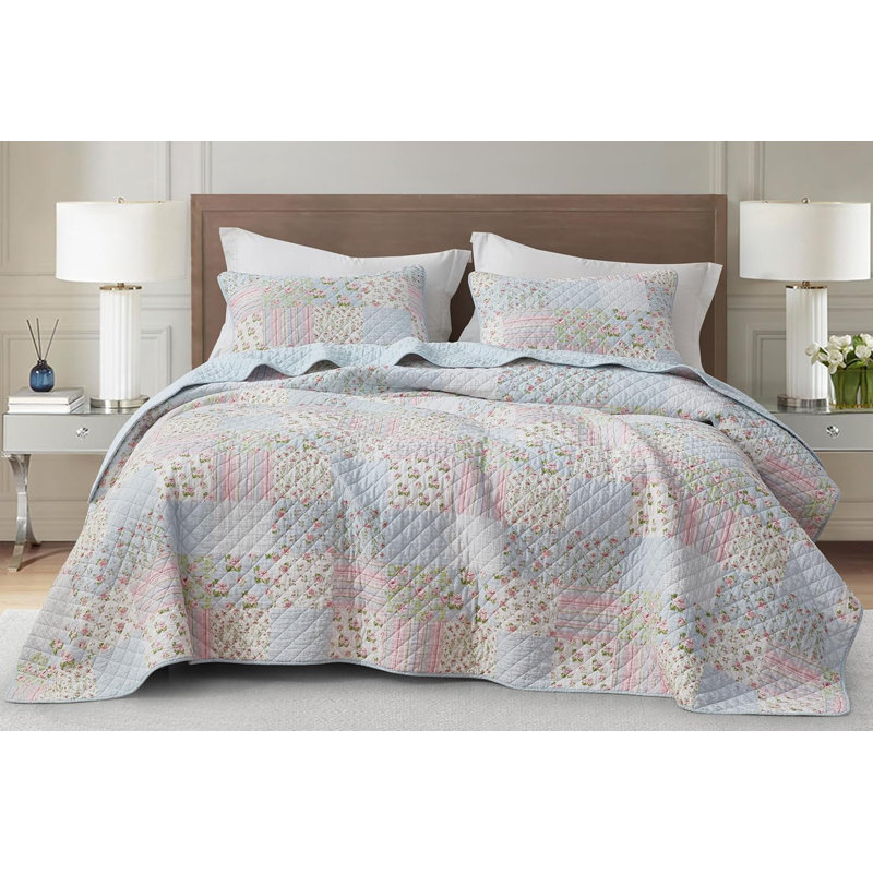 Holly Cotton Patchwork Quilt, Full / Double Quilt + 2 Shams