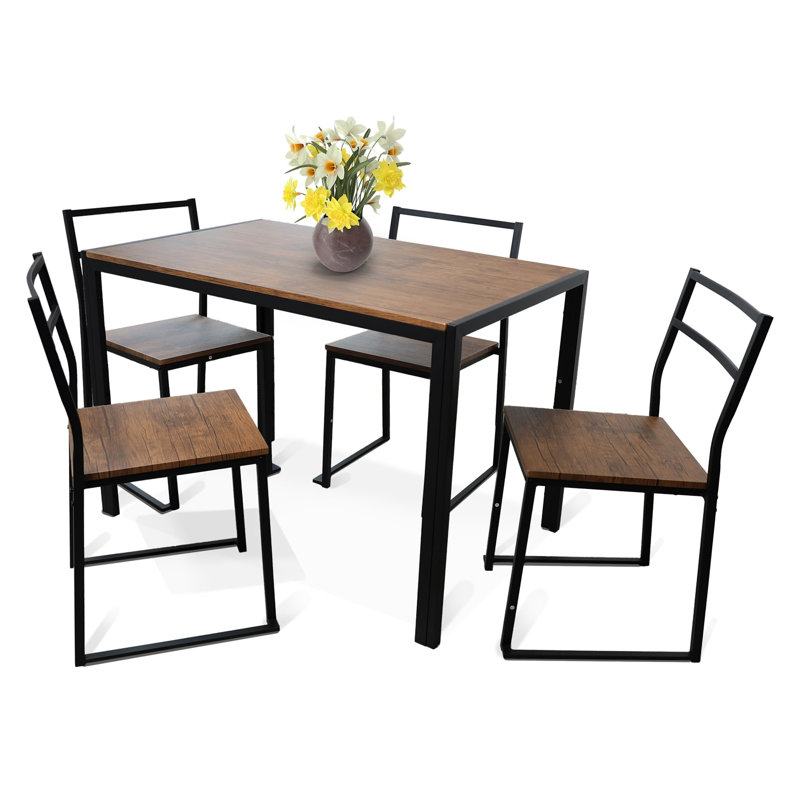 Billitteri 4 - Person Dining Set