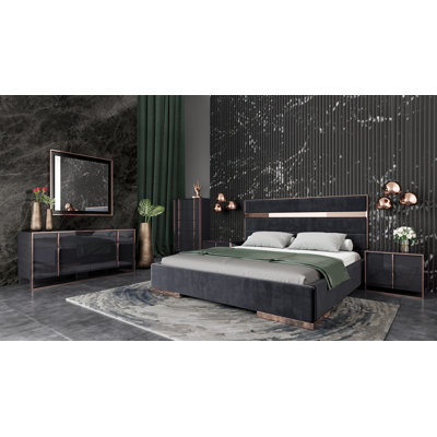 Sighrith Upholstered Platform 4 Piece Bedroom Set