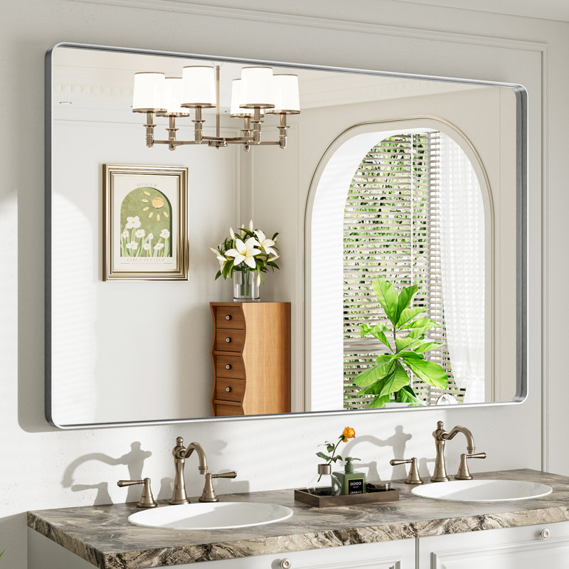 Miroir de salle de bain mural Llesenia, 55 po x 36 po, Argent argent, Rectangulaire